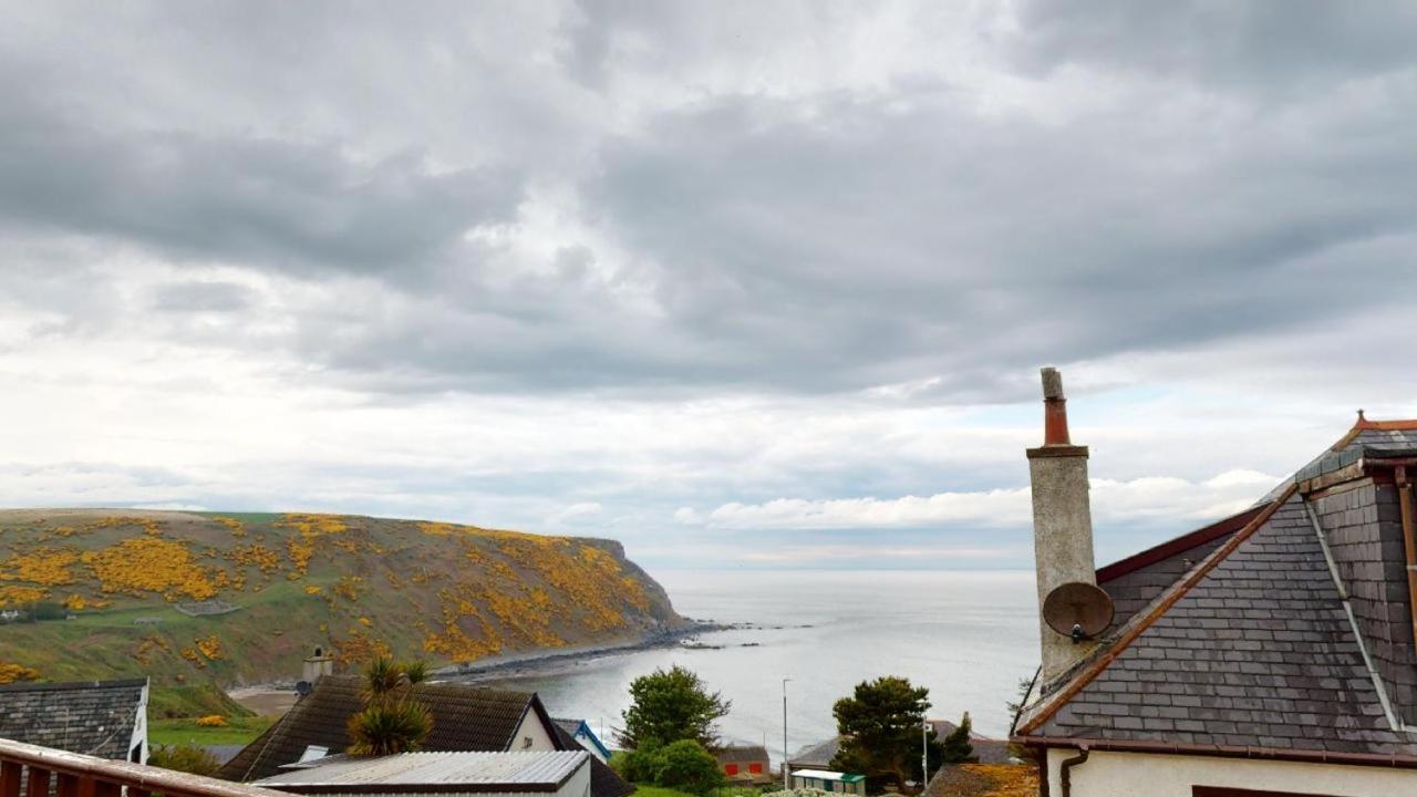 Puffins Nest Villa Gardenstown Екстериор снимка